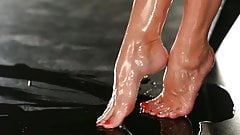 Red Z. reccomend sexy oiled feet