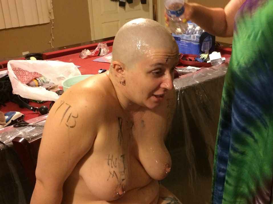 The E. reccomend headshave naked