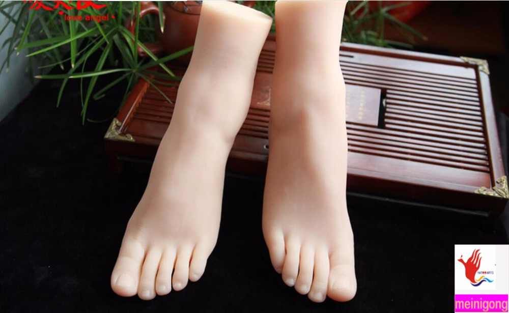 Sex doll foot