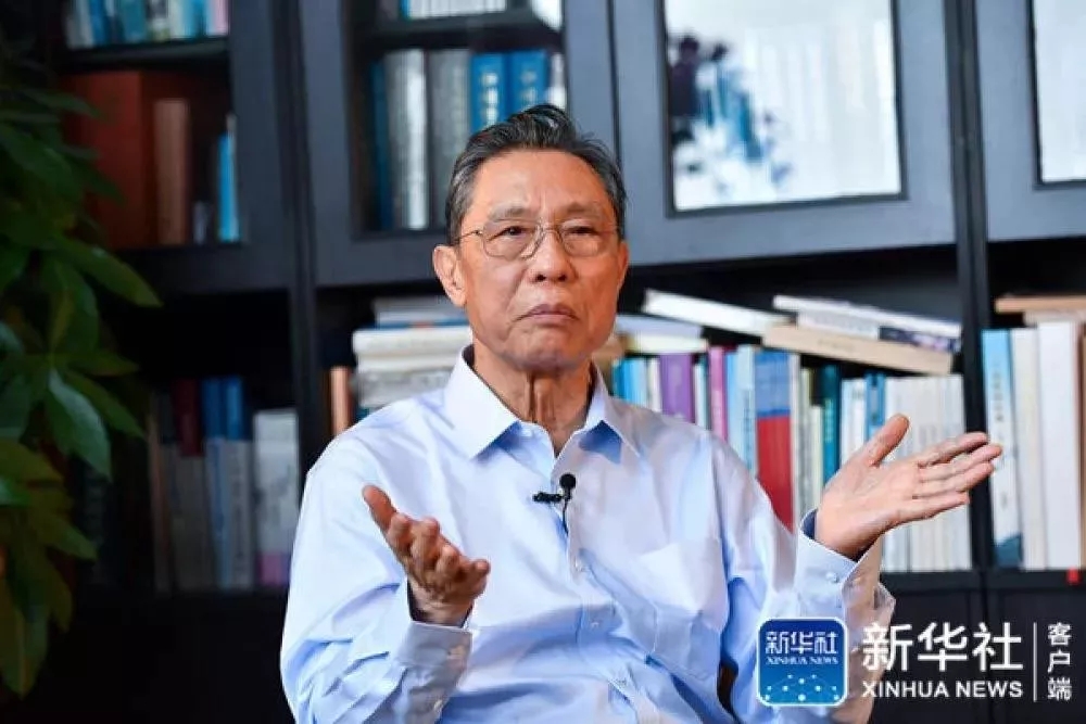 1月28日,中国工程院院士、国家呼吸系统疾病临床医学研究中心主任、高级别专家组组长钟南山在广州接受新华社记者专访。新华社记者 刘大伟 摄